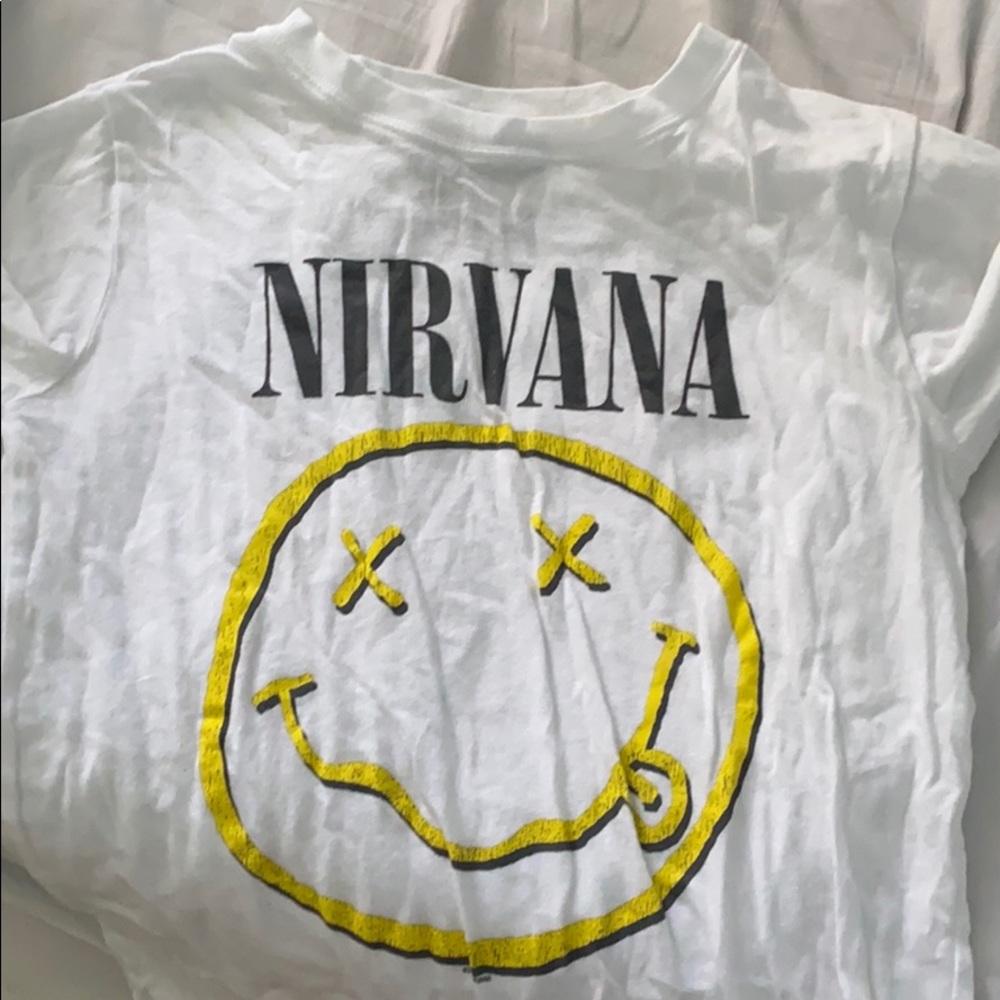 white t shirt